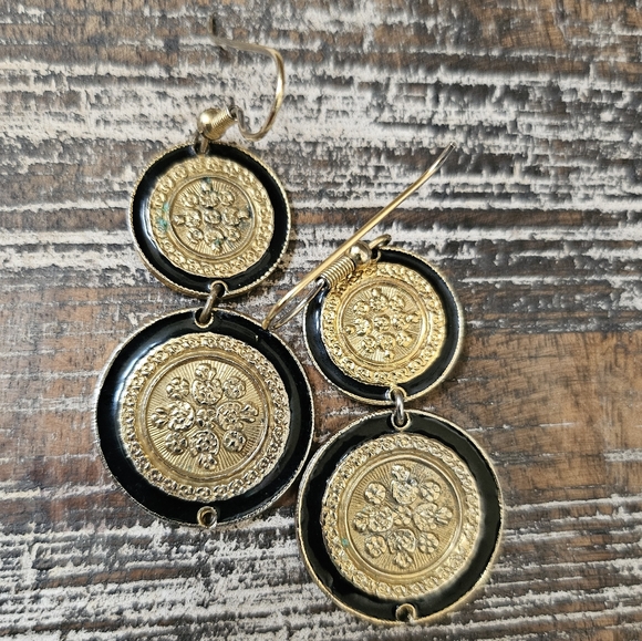 Vintage Coin Style Enamel Austria Earrings - Picture 1 of 12
